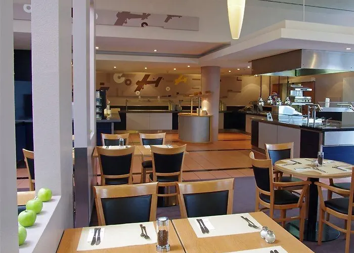 Intercityhotel Frankfurt Airport Terminal 3 4*